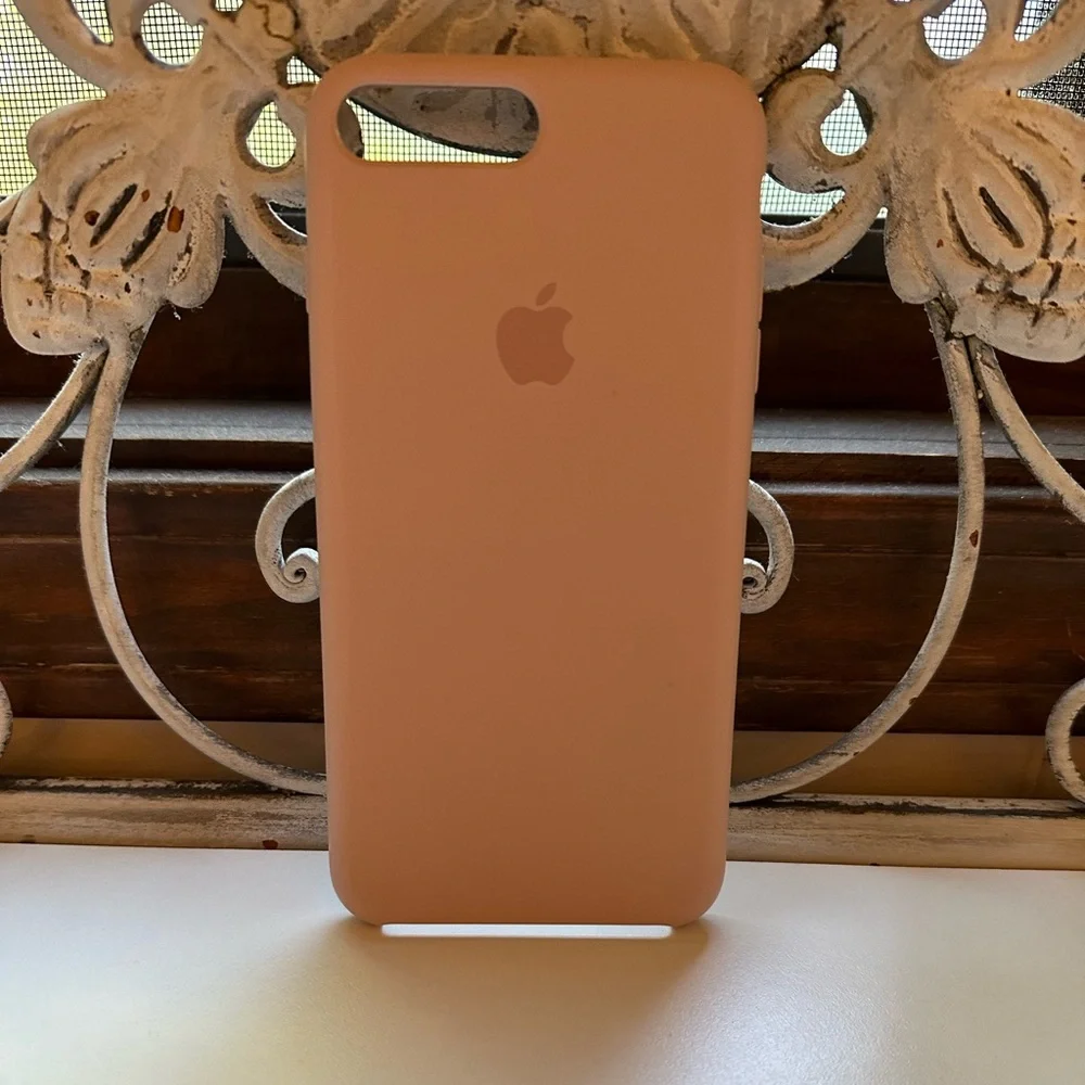Apple Silicone Case for iPhone 8Plus / iPhone 7Plus (5.5”) Pink Sand + Addl Case